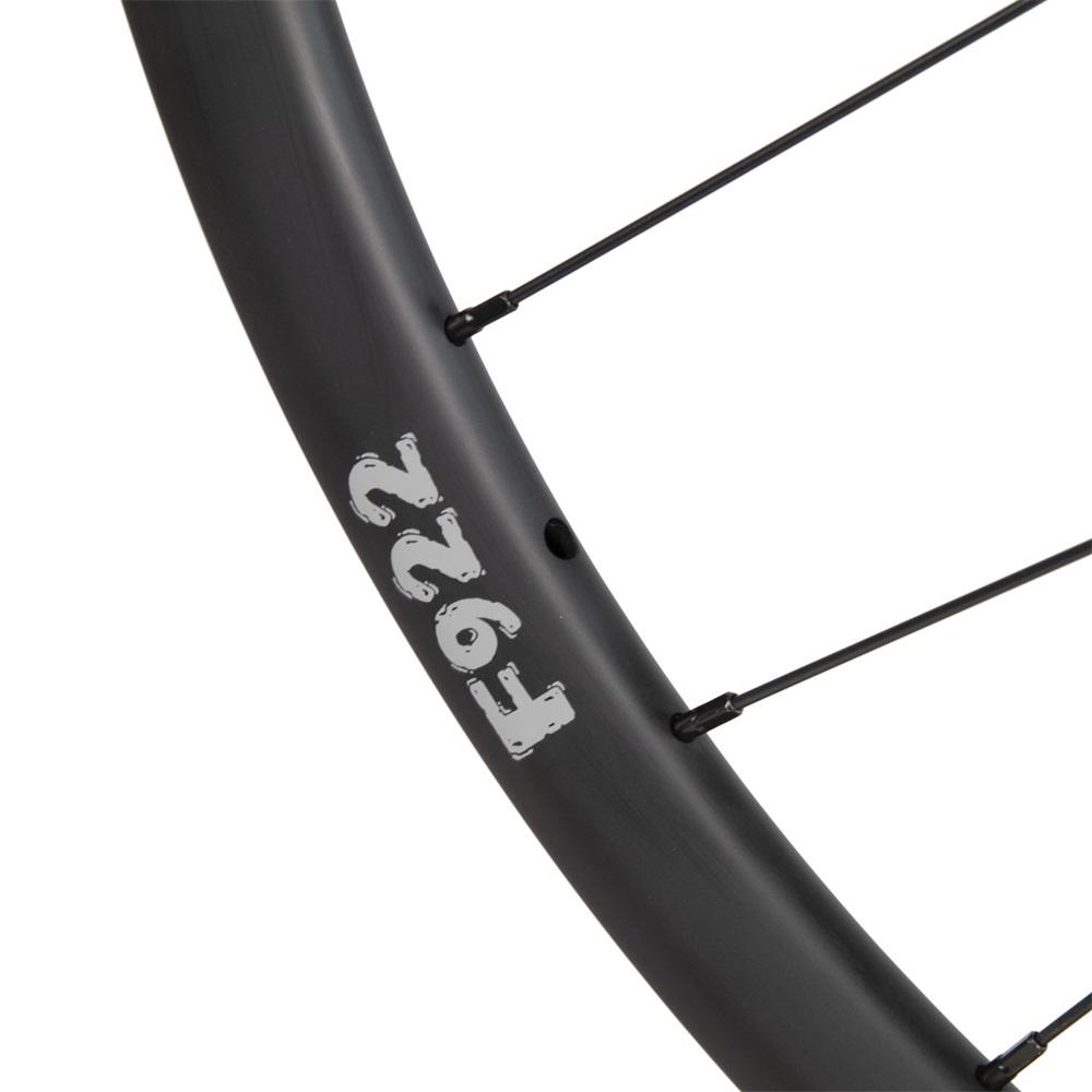 XC F922 - Wheels
