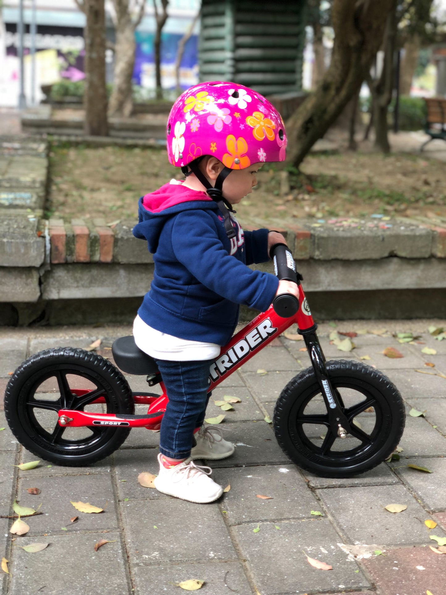 Strider 12 Sport Balance Bike - Red