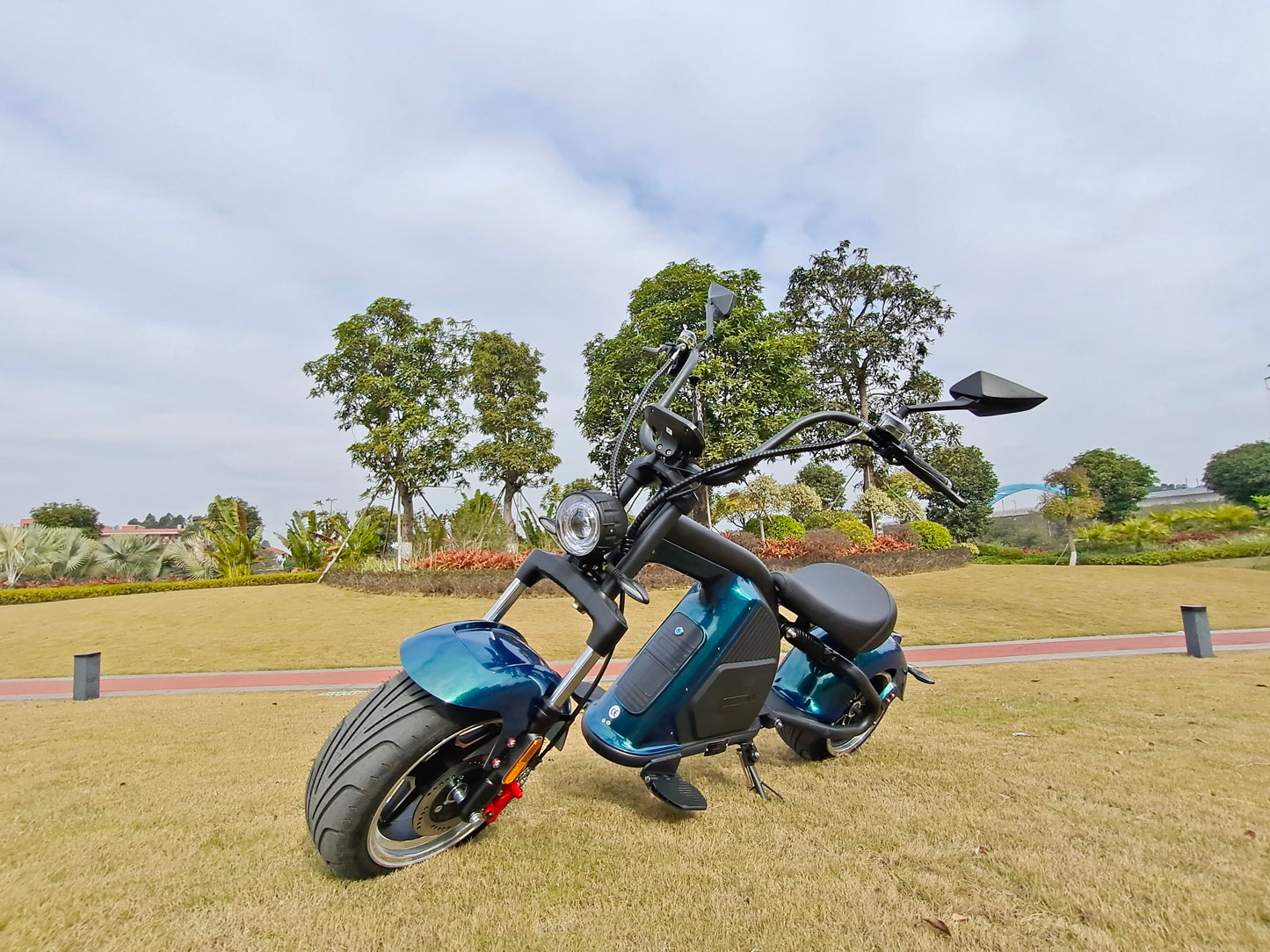 M8 Electric Chopper Scooter