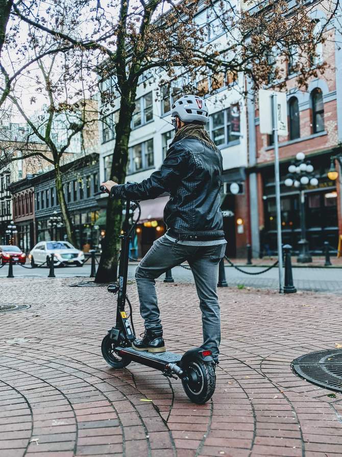 Evolv Tour XL-R Electric Scooters