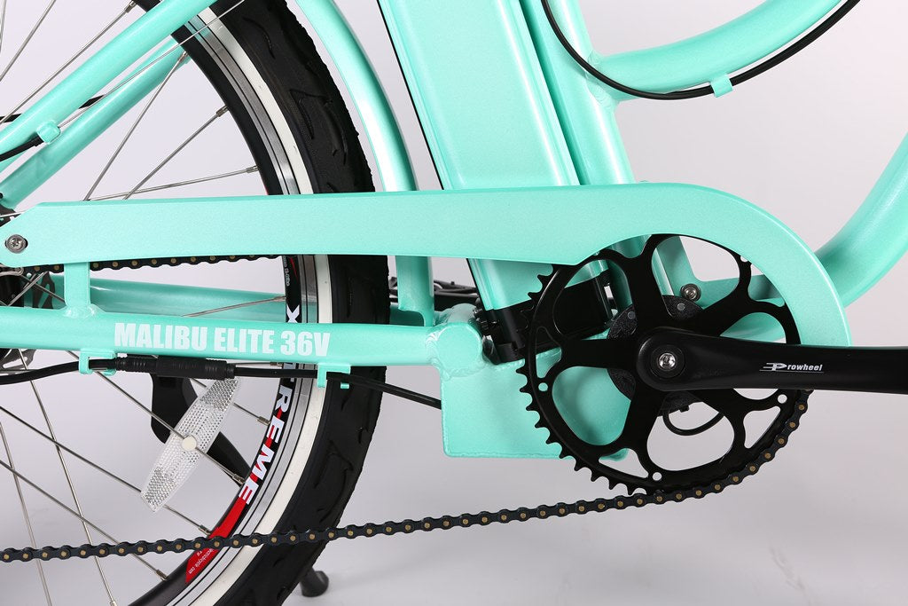 X-Treme Malibu Elite Max 36V Beach Cruiser Electric Bike 350W Rear Hub Motor 20 mph 36V 10Ah LiFePO4 Battery